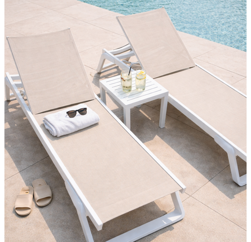Комплект 2 шезлонга Siesta Tropic + Стол Siesta Ocean Side Table - White Taupe