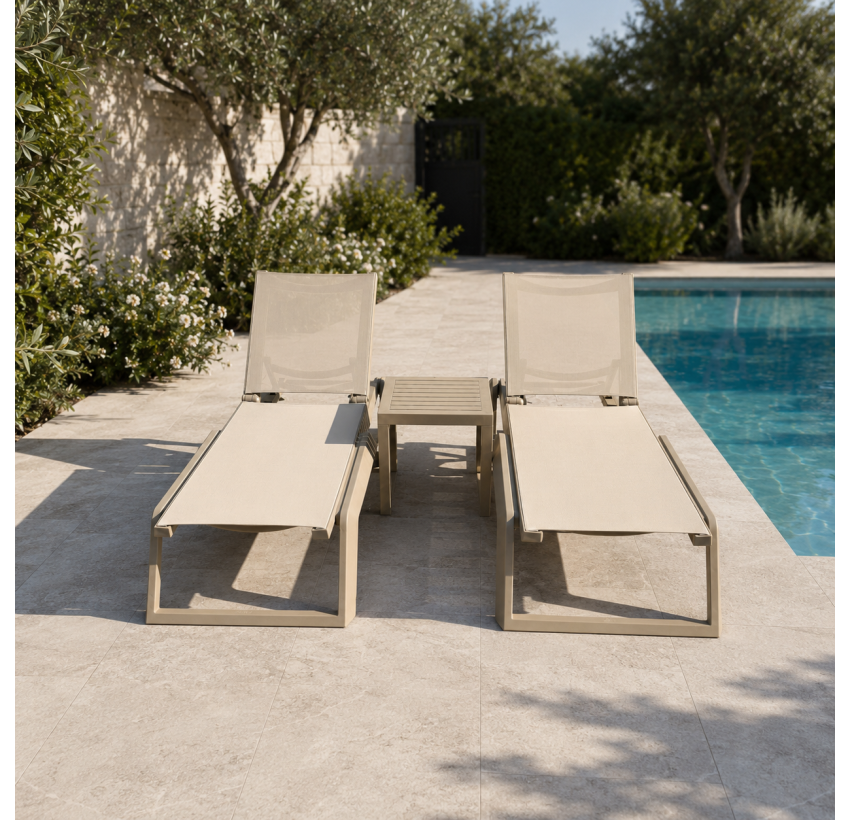 Комплект із 2 шезлонгів Siesta Rio Pro  +  Стіл Siesta Ocean Side Table - Taupe